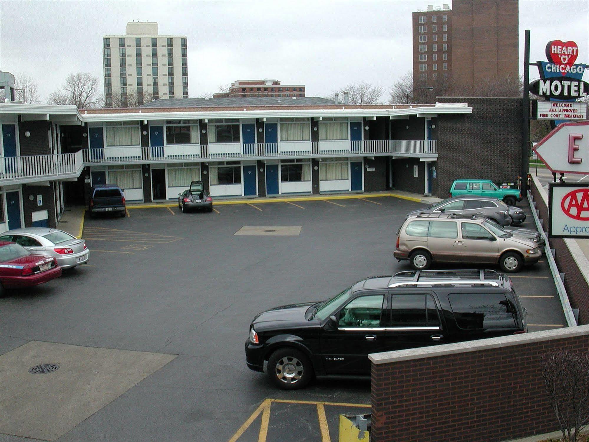 Heart O' Chicago Motel Экстерьер фото